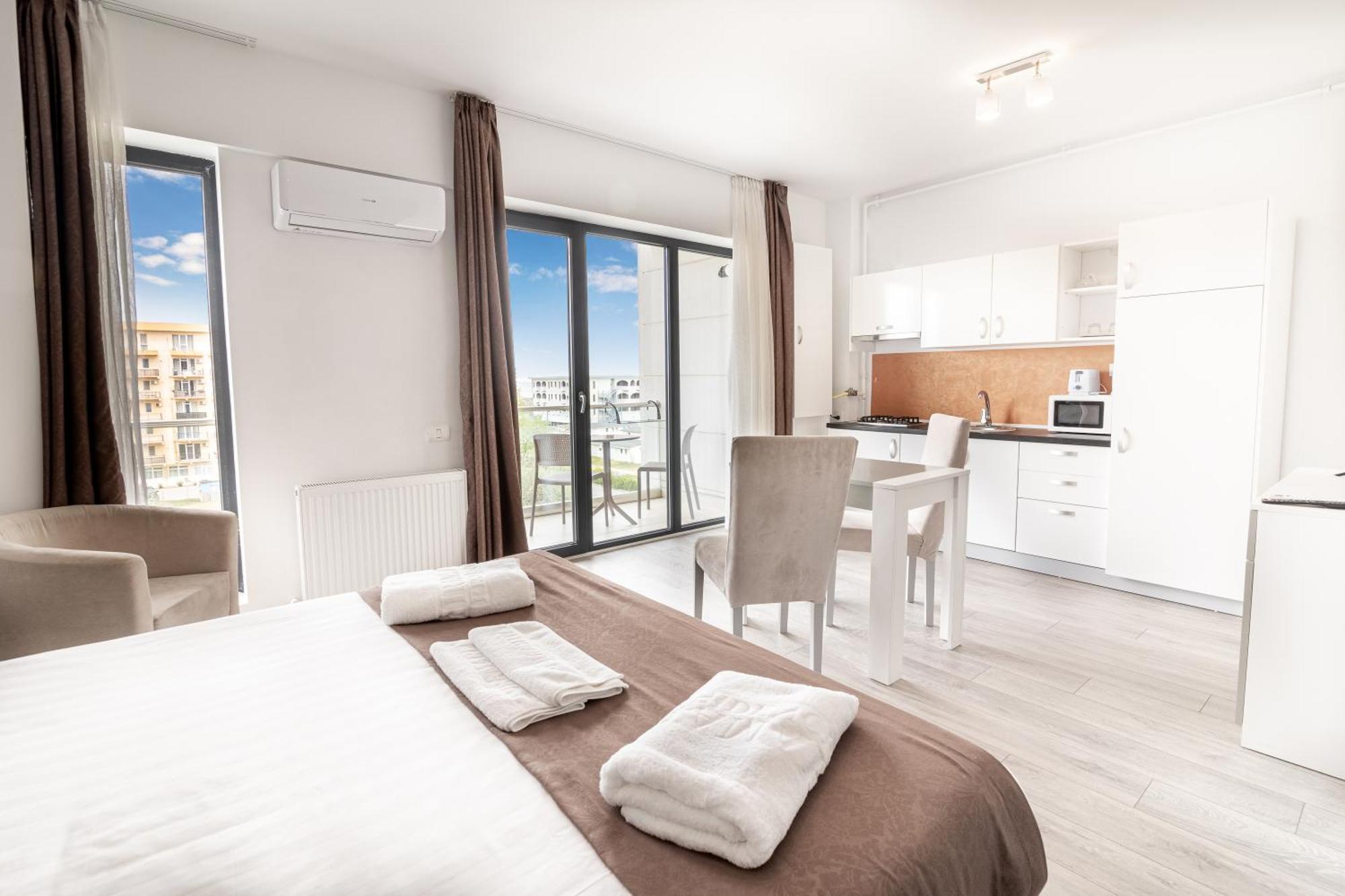 Miramare Residence Aparthotel Năvodari Esterno foto